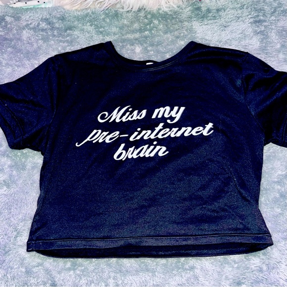 Tops - Black crop top size XL